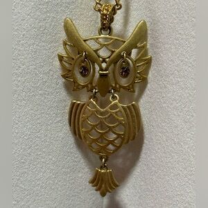 Vintage 1970s Avon Gold Owl Pendant Necklace